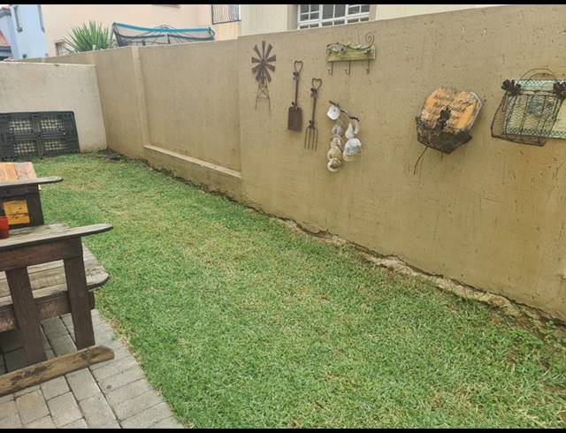 3 BEDROOM TOWNHOUSE FOR SALE IN BRAKPAN NORTH